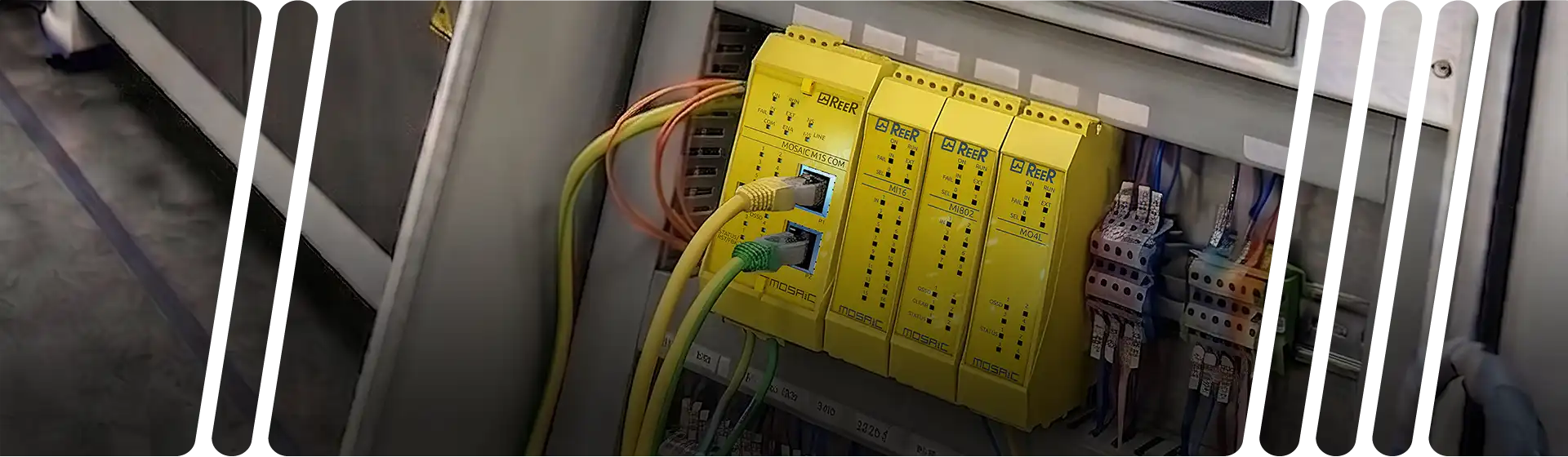 Landing product-Slider MOSAIC MOSAIC Modular Safety Integrated controller